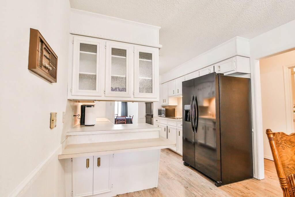 Hot Tub, Privacy, Sleeps 11 & Tons Of Space! Lubbock Exterior foto